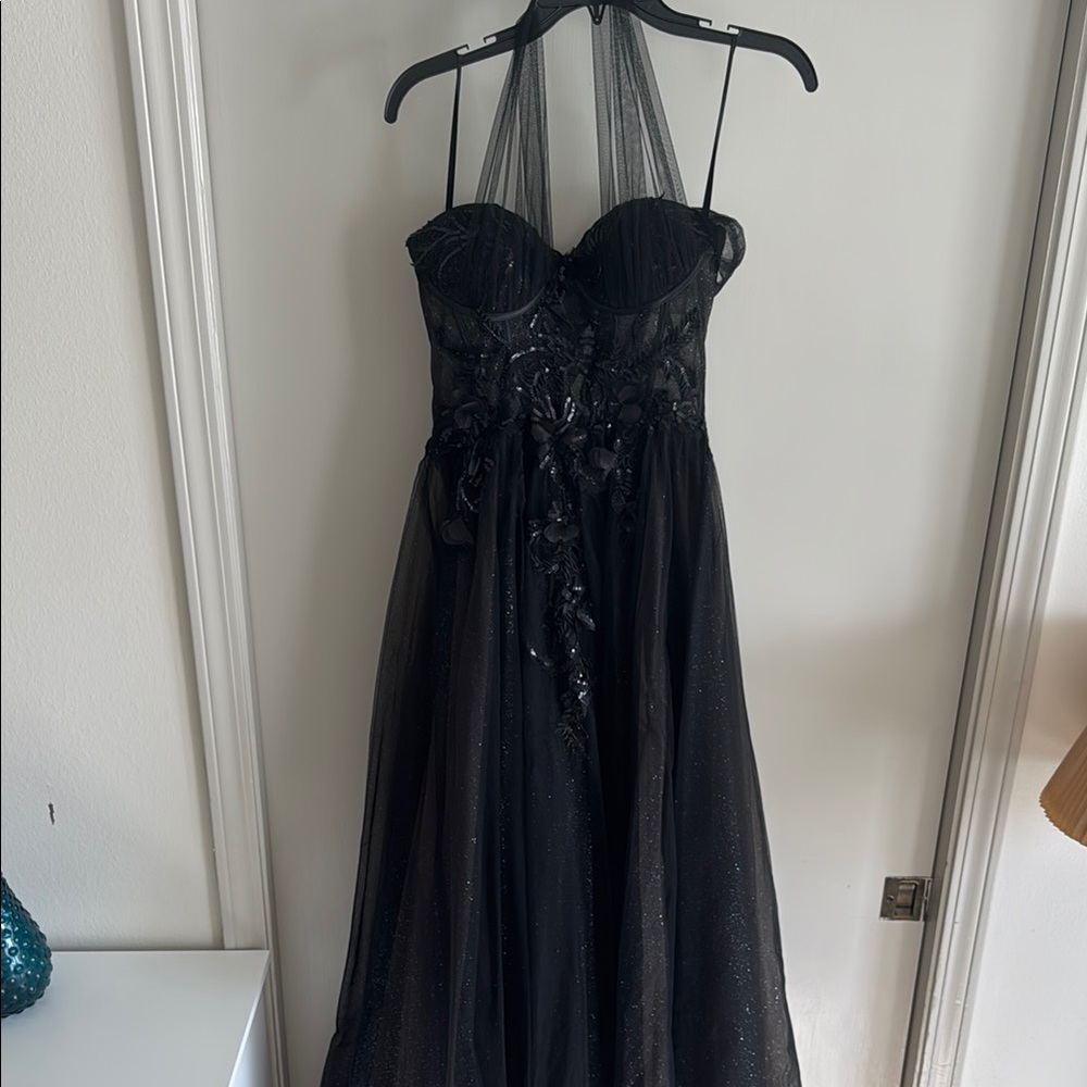 Elegant Black Strapless Gown